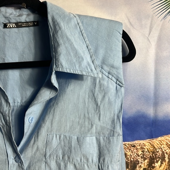 Zara Light Blue Sleeveless Button Down Top - Picture 2 of 5